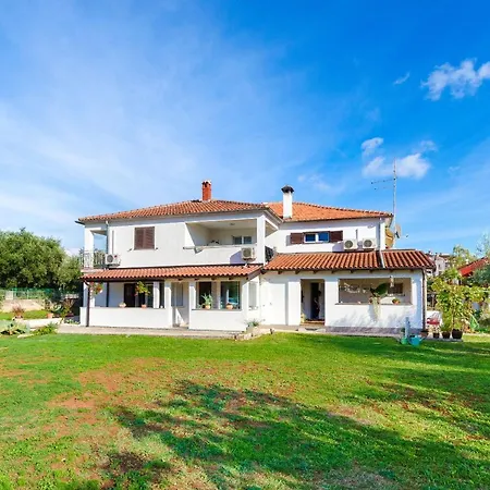 Appartement Cetina *