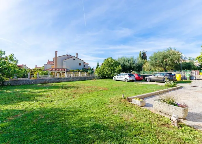 Cetina Apartment *