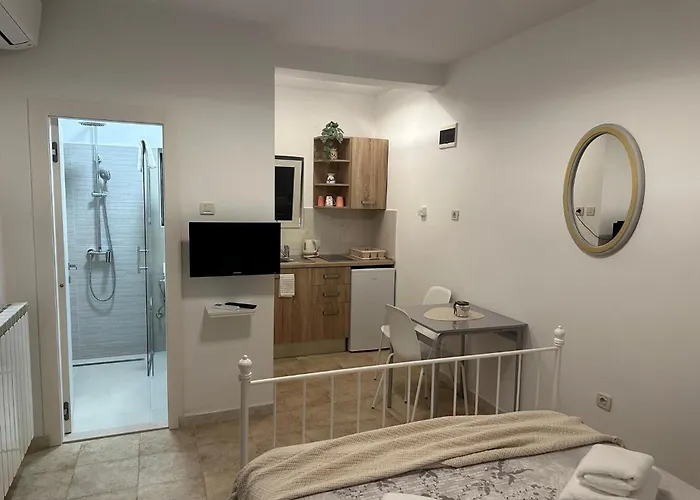 Cetina Apartment *
