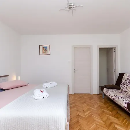 Zdenko Apartment