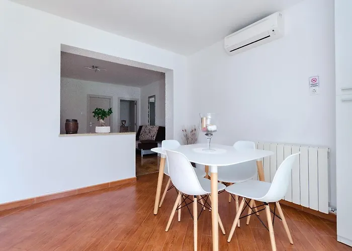 Apartment Cetina *